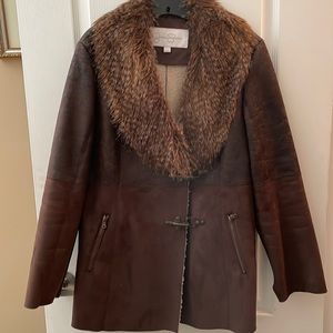 Women’s  size large Jacket Brown with Faux Fur collar.